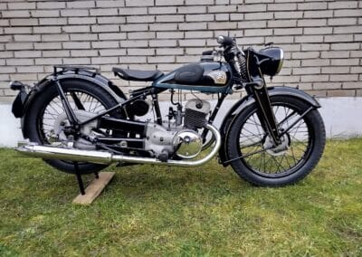 Triumph B 254 F